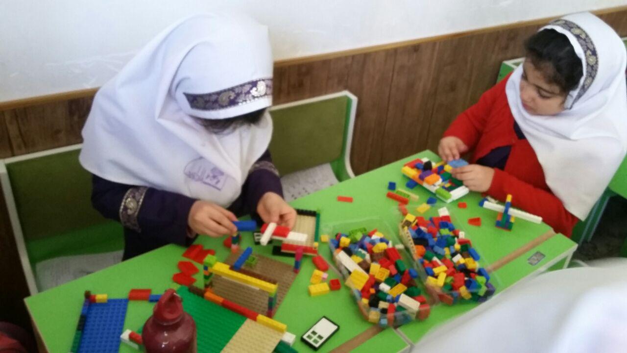 فعالیت های لگوی آموزشی دی ماه دانش آموزان باران اندیشه